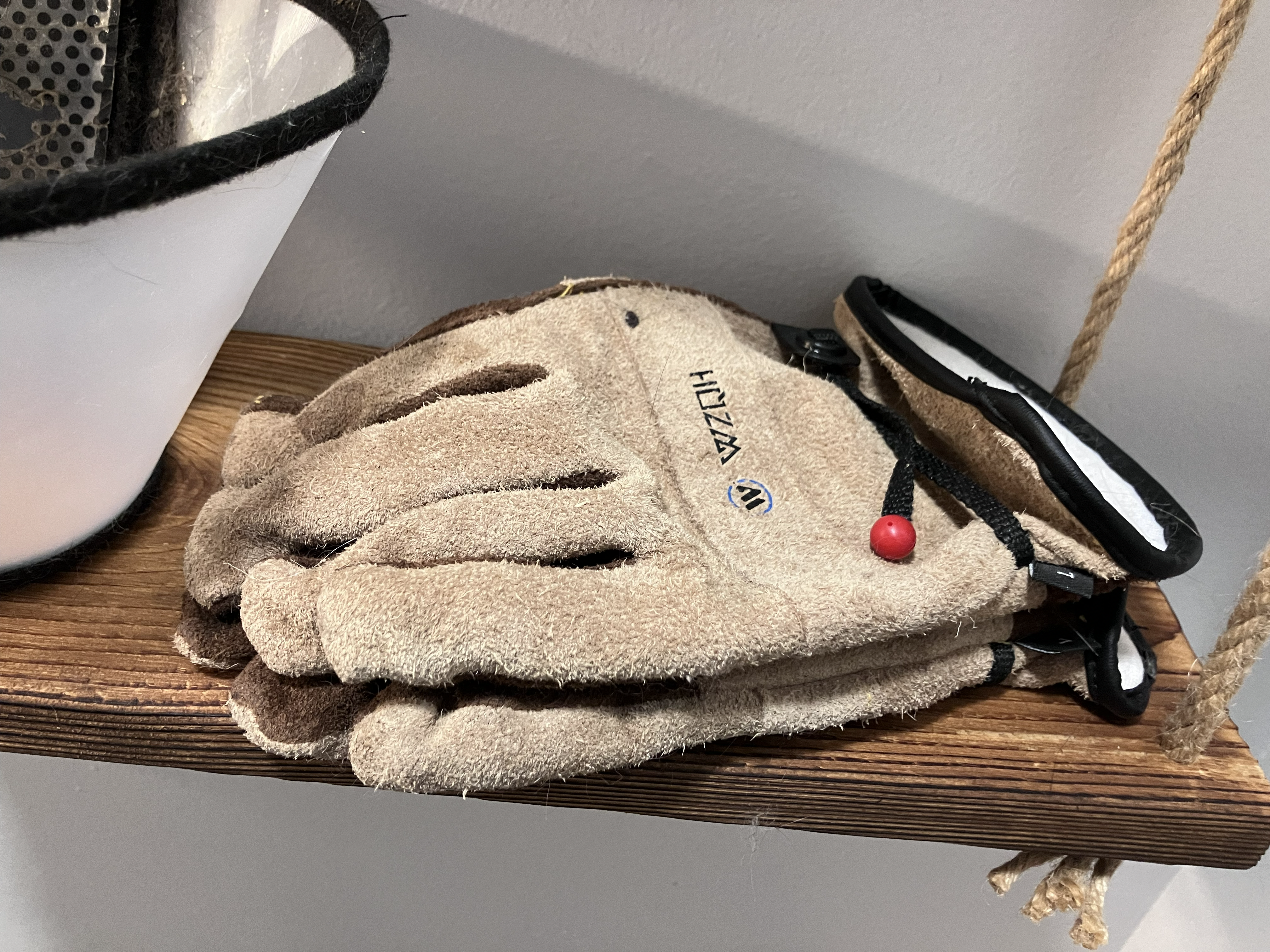The gloves used while caring for Fraggle